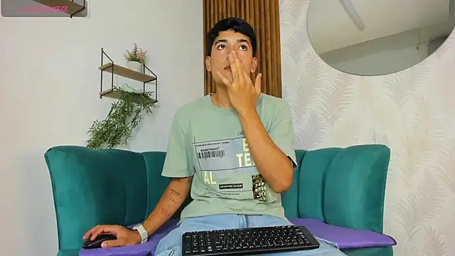 SandroVeyra online show from 09-26-25, 08:16