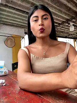 Snapshot of Michelle_Narvaez chatting on 11-09-25, 10:36 Michelle Narvaez online show from 11-09-25, 10:36