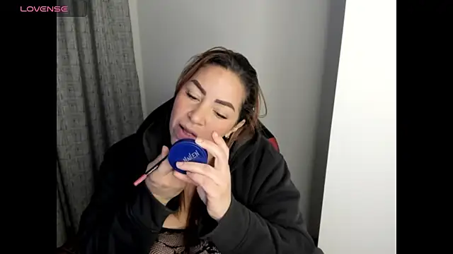 alexiaystive3 online show from 10-05-25, 09:44