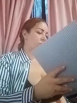 alexiaystive3 online show from 09-23-25, 04:14