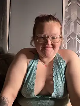 Snapshot of AmberBliss-X chatting on 10-23-25, 09:57 AmberBliss-X online show from 10-23-25, 09:57