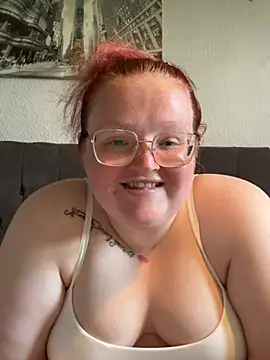 Snapshot of AmberBliss-X chatting on 05-28-26, 06:47 AmberBliss-X online show from 05-28-26, 06:47