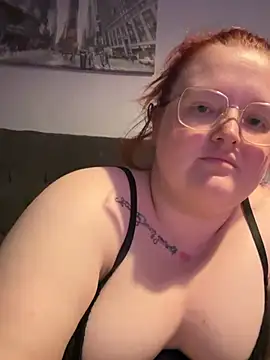 Snapshot of AmberBliss-X chatting on 05-10-26, 09:27 AmberBliss-X online show from 05-10-26, 09:27