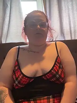 Snapshot of AmberBliss-X chatting on 11-18-25, 12:19 AmberBliss-X online show from 11-18-25, 12:19