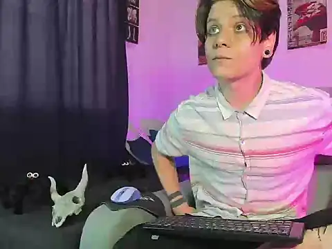 Jerry Cole online show from 10-28-25, 06:40