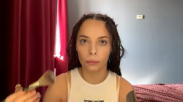 SylviaDelacruz online show from 10-22-25, 08:47