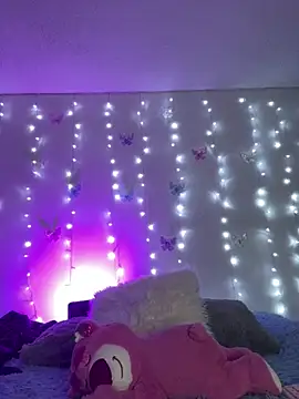 Daliila 11 online show from 10-25-25, 02:33