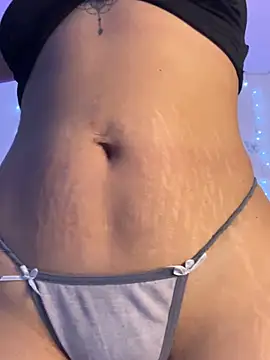 Daliila 11 online show from 10-23-25, 02:43