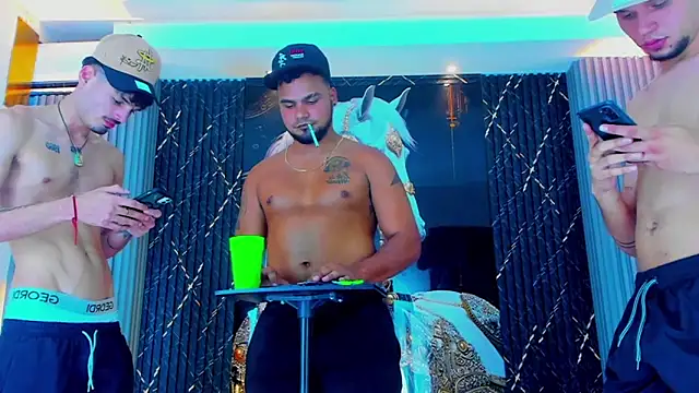 Snapshot of Iam_Steven chatting on 09-21-25, 12:05 Iam Steven online show from 09-21-25, 12:05