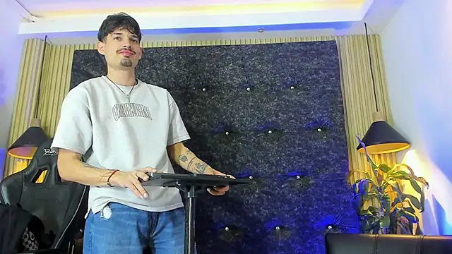 Snapshot of Iam_Steven chatting on 09-30-25, 04:40 Iam Steven online show from 09-30-25, 04:40