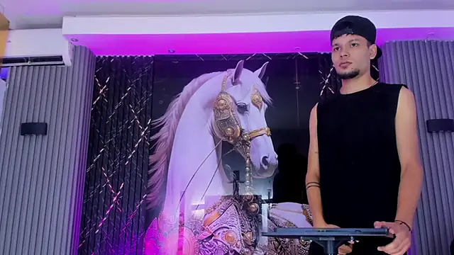 Iam Steven online show from 12-15-25, 05:19