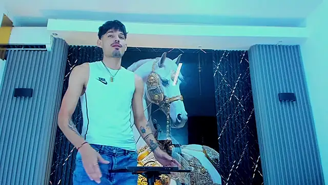 Snapshot of Iam_Steven chatting on 09-17-25, 12:40 Iam Steven online show from 09-17-25, 12:40