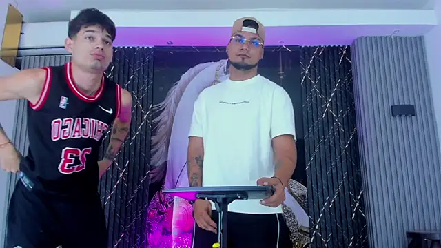 Iam Steven online show from 11-23-25, 11:53