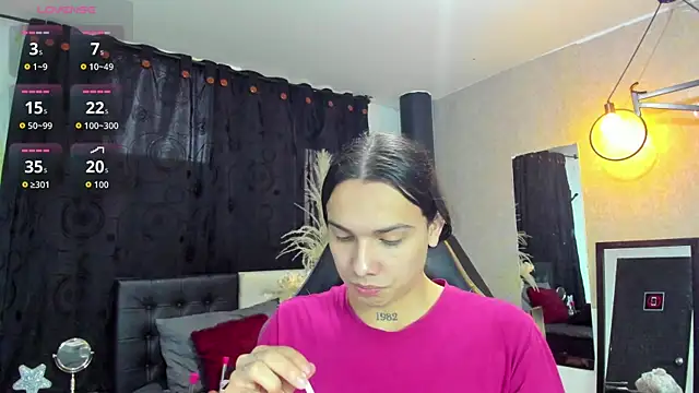 Snapshot of Almaazz chatting on 07-25-26, 07:53 Almaazz online show from 07-25-26, 07:53