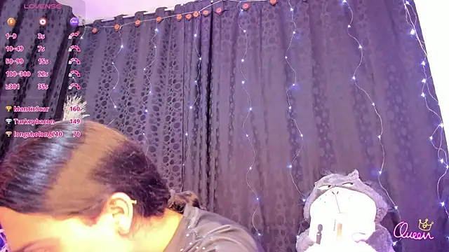 Snapshot of Almaazz chatting on 05-11-26, 04:04 Almaazz online show from 05-11-26, 04:04