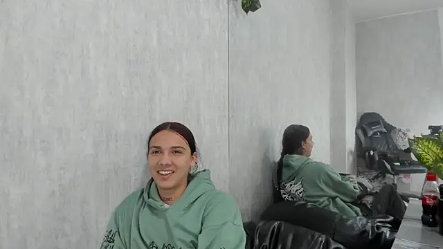 Snapshot of Almaazz chatting on 09-24-25, 08:15 Almaazz online show from 09-24-25, 08:15