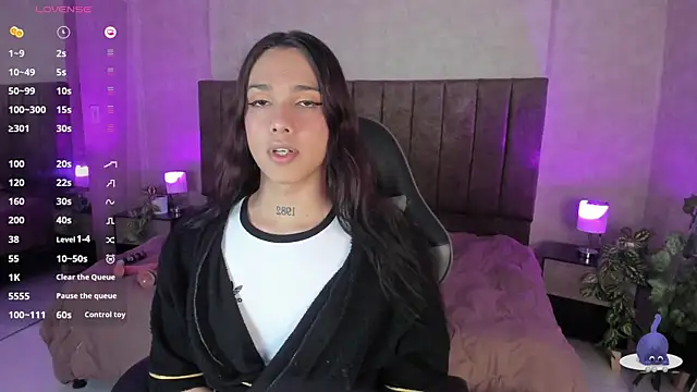 Snapshot of Almaazz chatting on 09-17-25, 08:11 Almaazz online show from 09-17-25, 08:11