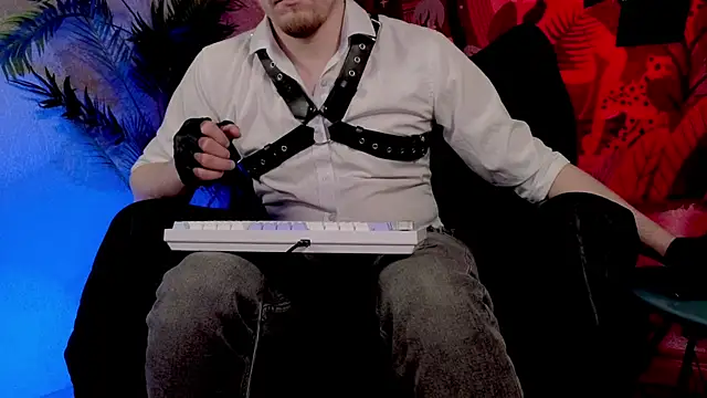 Vincent Hardman online show from 04-08-26, 08:21