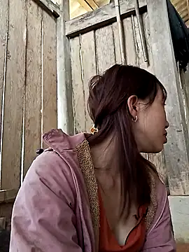 bonnie-00 online show from 02-12-26, 03:39