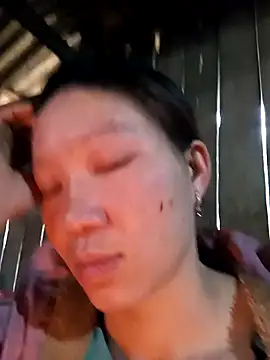 bonnie-00 online show from 12-21-25, 12:24