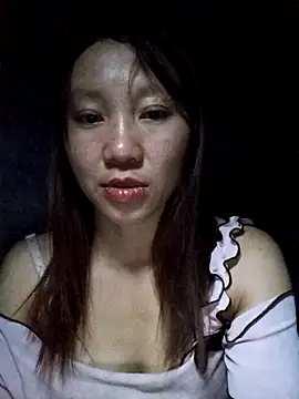 bonnie-00 online show from 05-06-26, 02:43