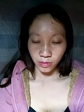 bonnie-00 online show from 11-02-25, 03:06