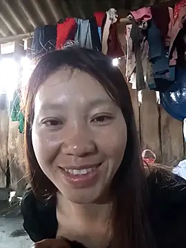 bonnie-00 online show from 05-04-26, 11:40