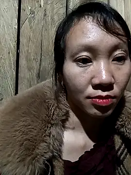 bonnie-00 online show from 11-15-25, 10:52