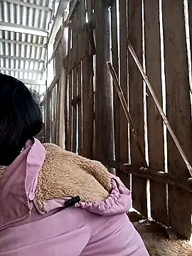 bonnie-00 online show from 01-15-26, 03:43