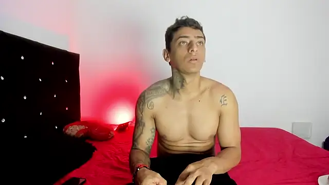 maykel and mike online show from 01-14-26, 02:42