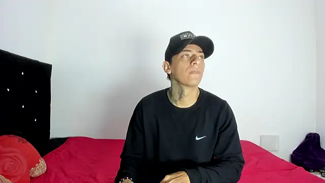 maykel and mike online show from 01-15-26, 02:20