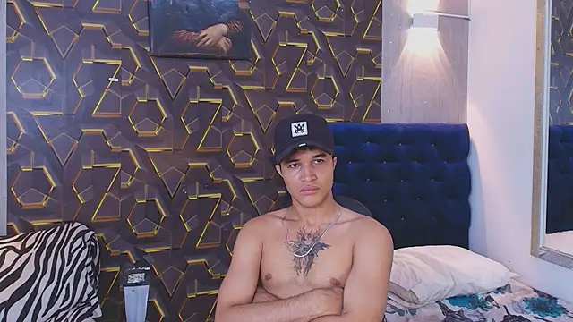 Snapshot of fire_drako_ chatting on 06-18-26, 06:23 fire drako online show from 06-18-26, 06:23