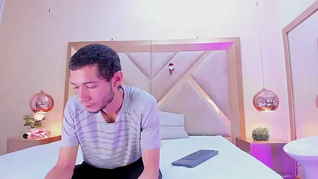 EthanCollen online show from 01-13-26, 10:03