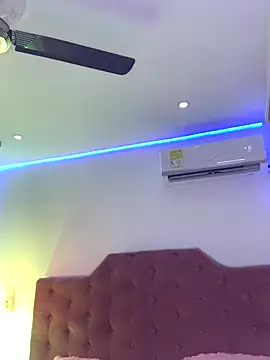 BunnyGlow50 online show from 11-08-25, 10:35