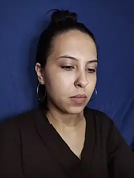 melzinhah03 online show from 05-22-26, 07:56