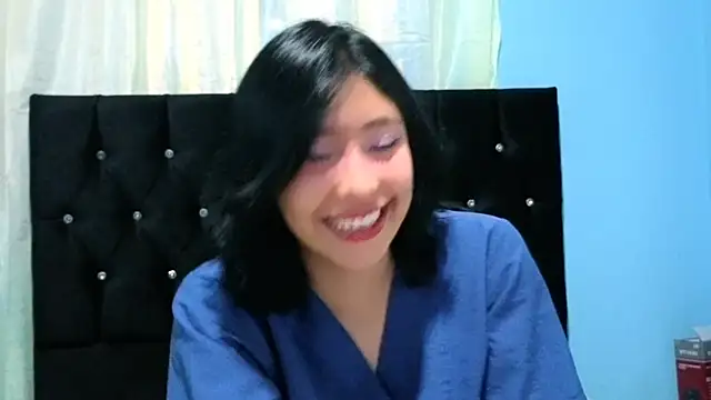 Sullyoonn online show from 10-12-25, 10:55