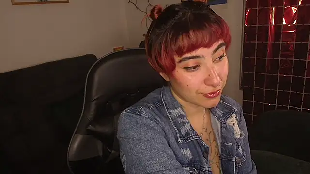 Miacatsito3 online show from 02-13-26, 11:49