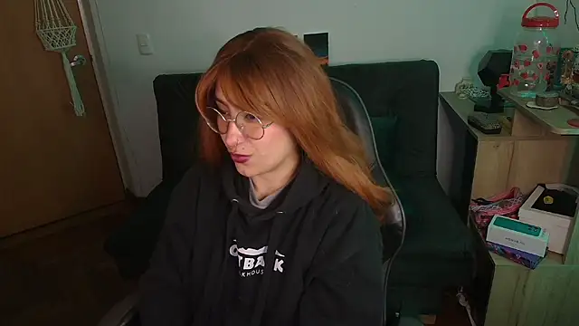 Miacatsito3 online show from 11-14-25, 04:49