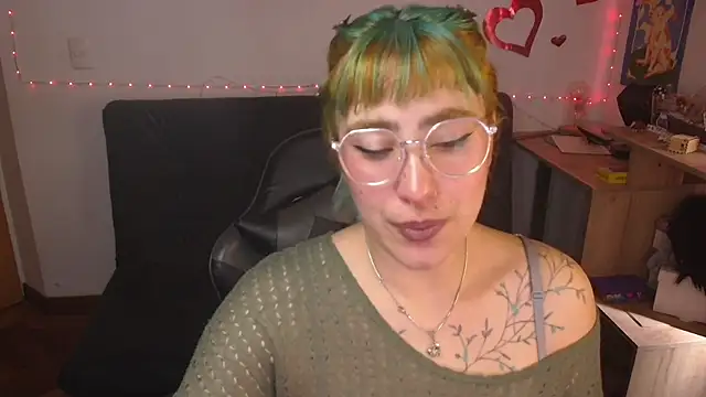 Miacatsito3 online show from 07-10-26, 07:03