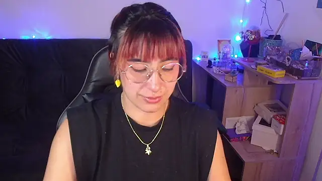 Miacatsito3 online show from 03-05-26, 11:54