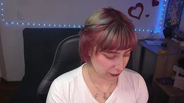Miacatsito3 online show from 07-24-26, 03:02