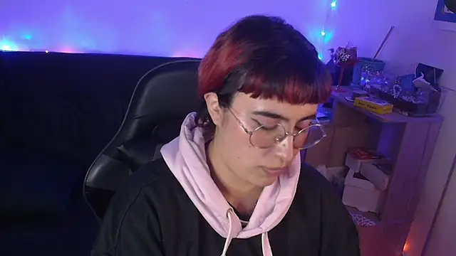 Miacatsito3 online show from 04-01-26, 04:47