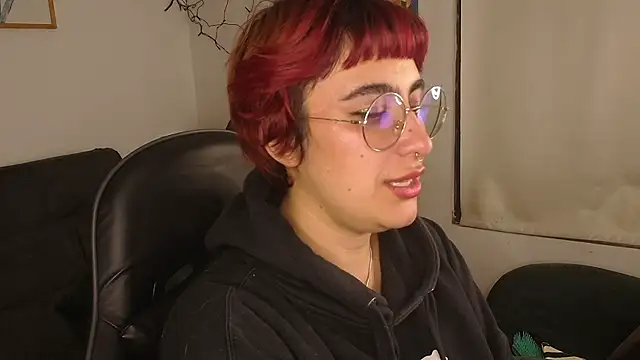 Miacatsito3 online show from 02-06-26, 12:39