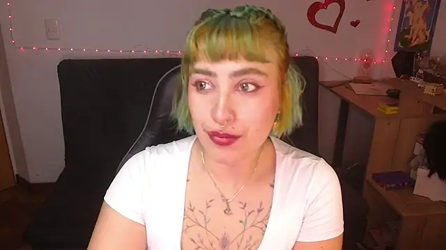 Miacatsito3 online show from 07-14-26, 01:38