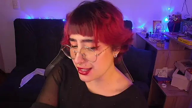 Miacatsito3 online show from 03-19-26, 02:11