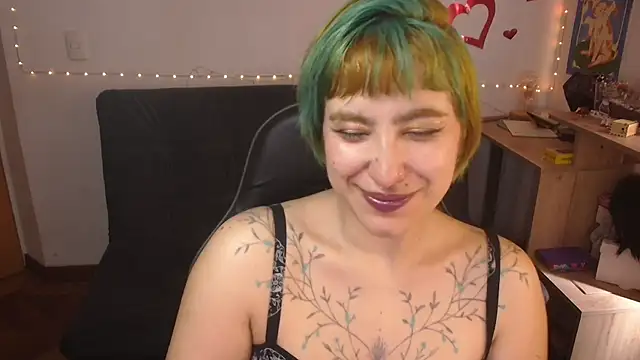 Miacatsito3 online show from 07-11-26, 04:07