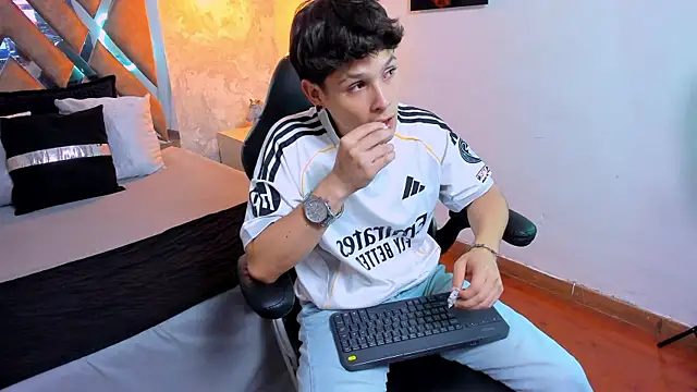 kraven lust online show from 10-23-25, 03:05