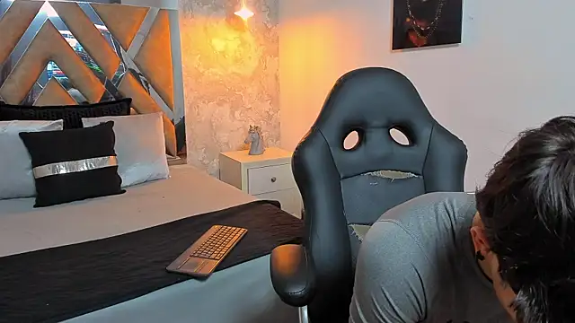 kraven lust online show from 10-24-25, 03:16