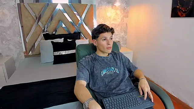 kraven lust online show from 11-02-25, 03:44