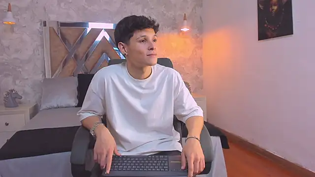 kraven lust online show from 12-19-25, 03:10